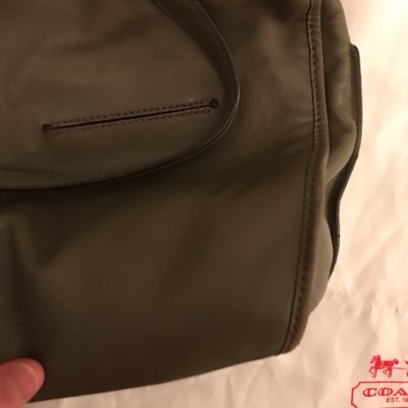 SOLD $49+! Coach Vintage Olive Purse - Picture 3 of 6